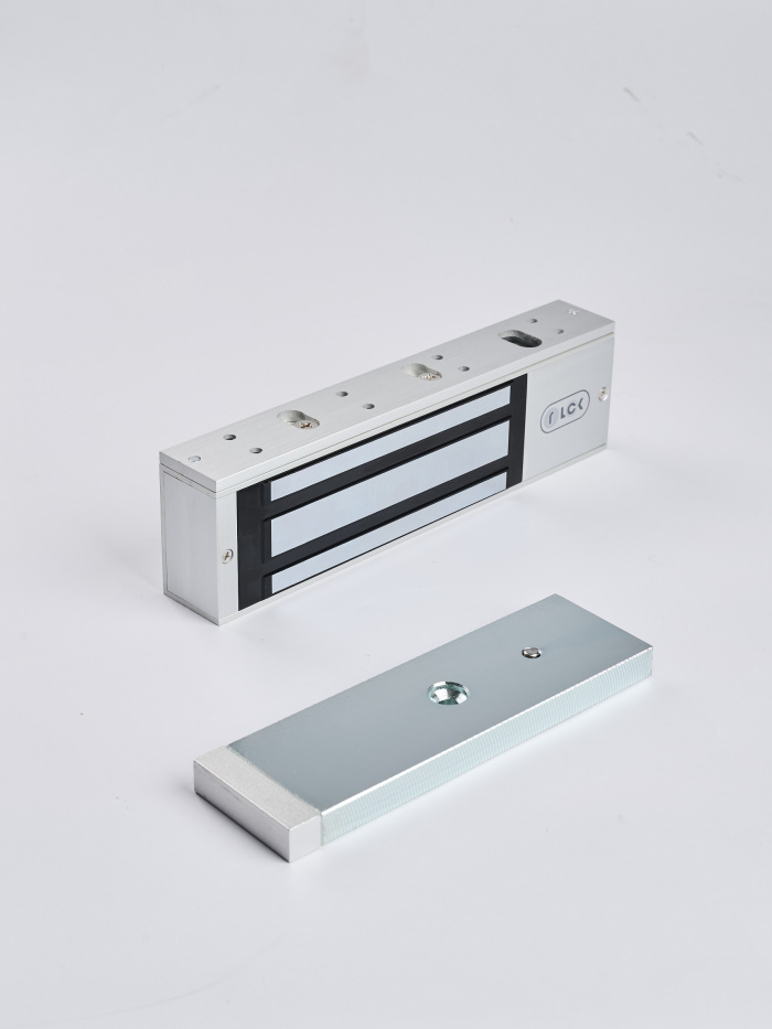 R-Lock RL-EM500-LSS - Электромагнитный замкок, 500кг, DC12/24B, цвет серебристый сатинированный алюминий RAL 7047, два датчика втроены в корпус замка: датчик Холла и магнито-контактный датчик